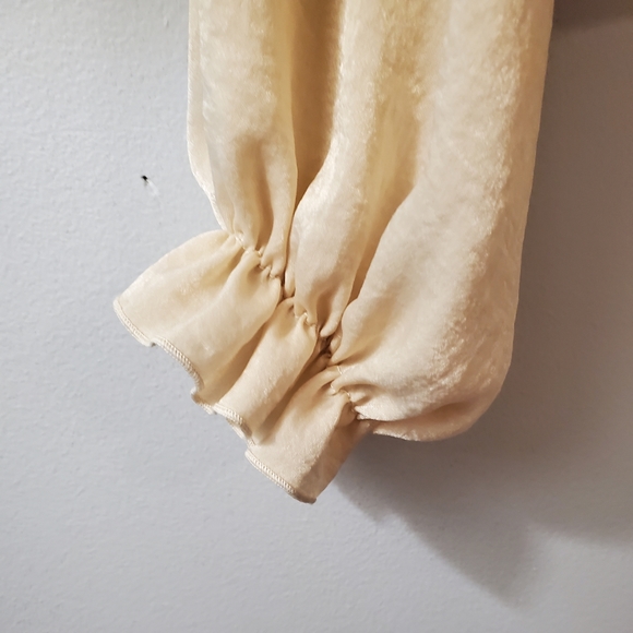 Peach Love Blouse - Picture 6 of 8